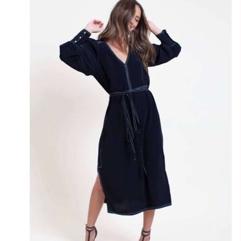 Something Navy Contrast Stitching Midi Dress black with white stitching M